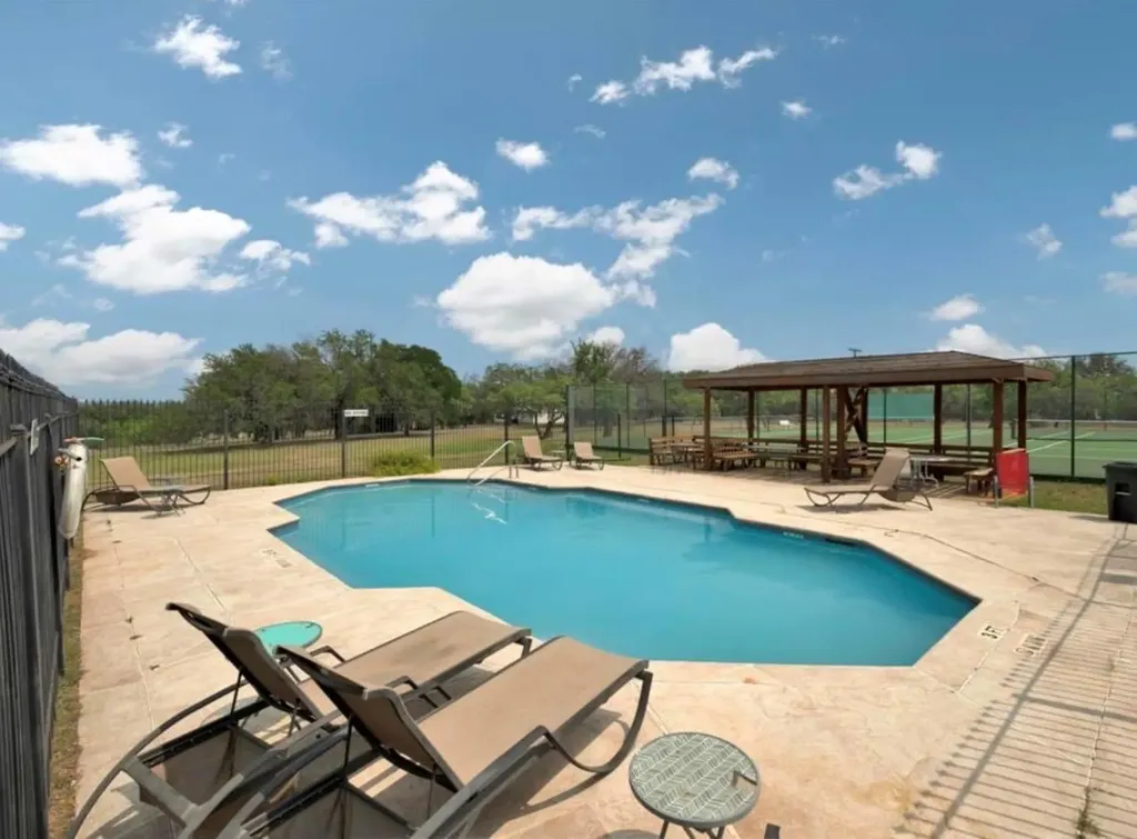 00 Bedford Drive Spicewood TX 78669