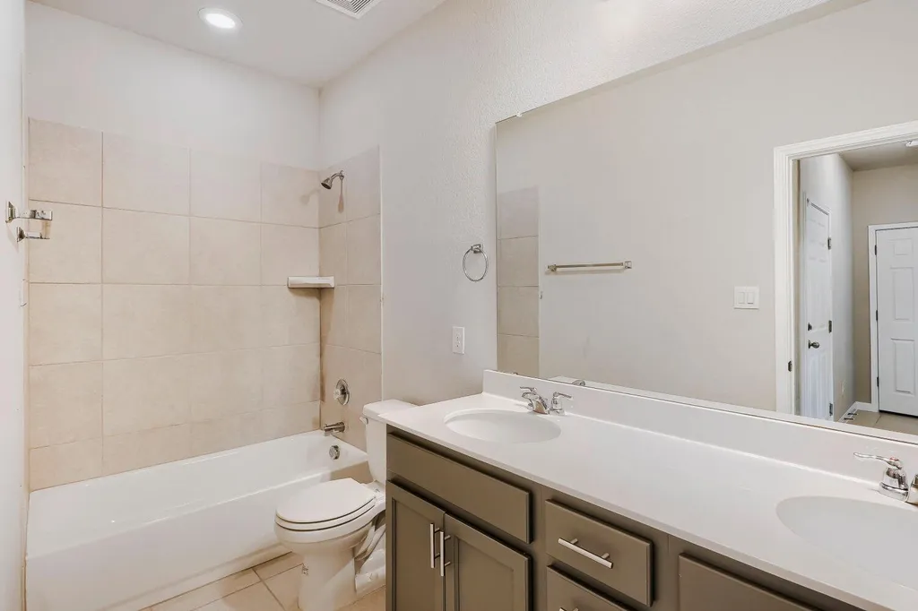 170 Silver Glen Drive Kyle TX 78640