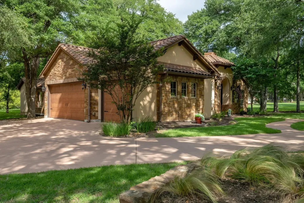 1612 High Lonesome Leander TX 78641