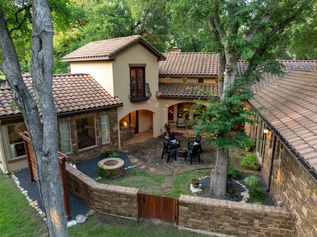 1612 High Lonesome Leander TX 78641