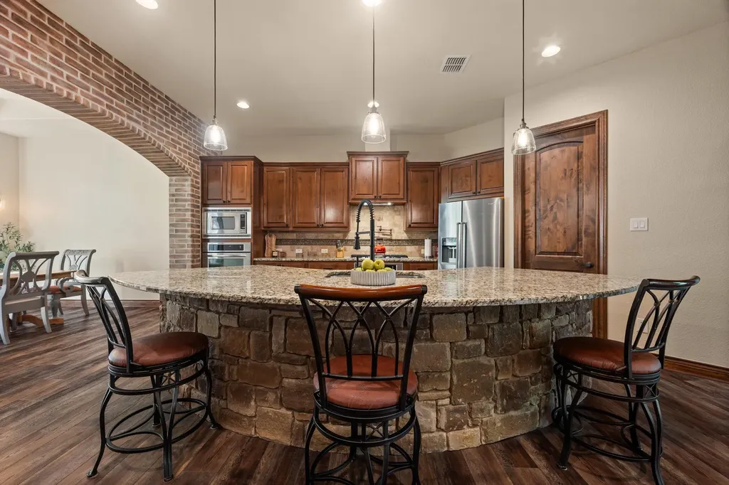 1612 High Lonesome Leander TX 78641