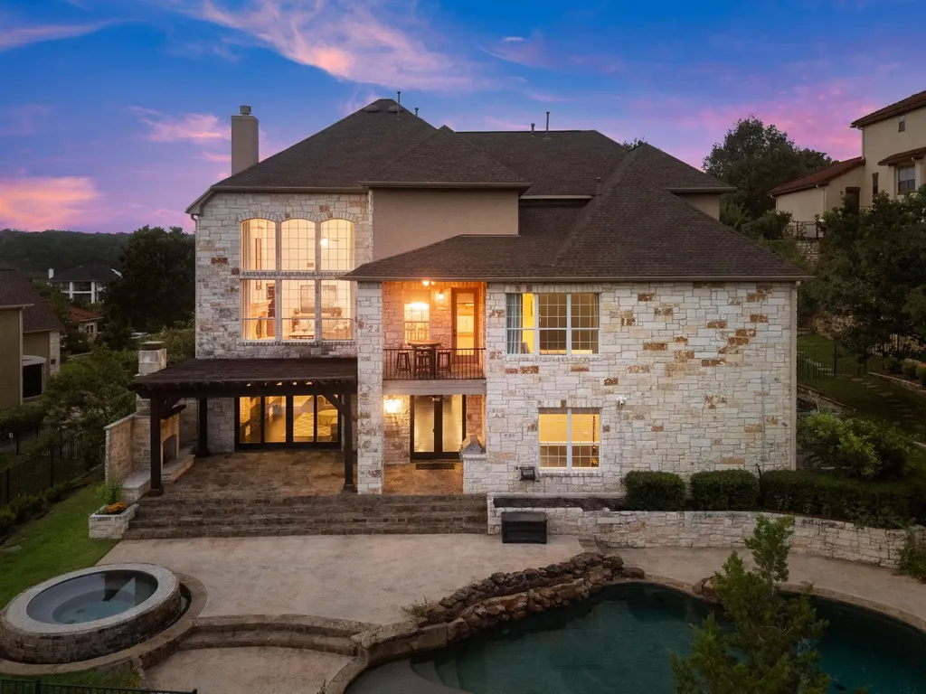 121 Burgess Lane Austin TX 78738