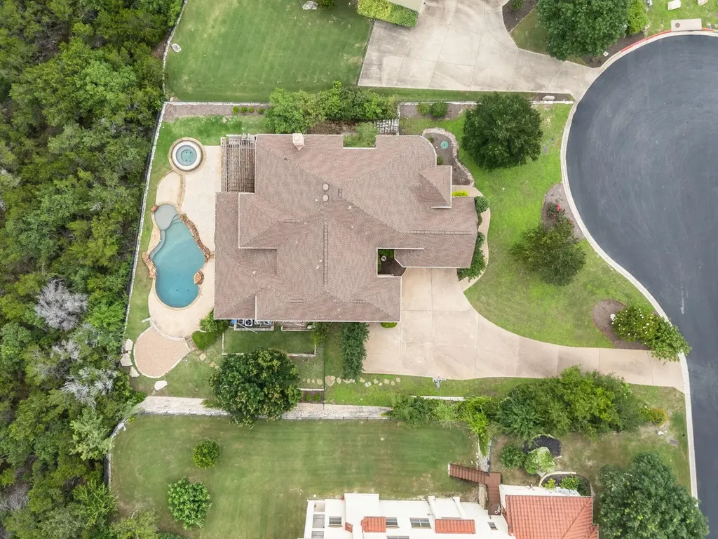 121 Burgess Lane Austin TX 78738