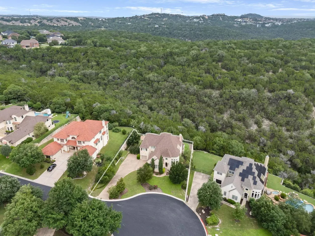 121 Burgess Lane Austin TX 78738