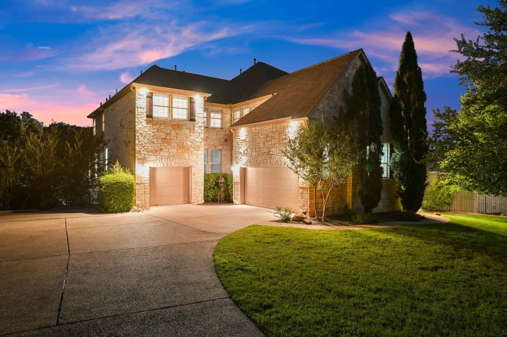 121 Burgess Lane Austin TX 78738