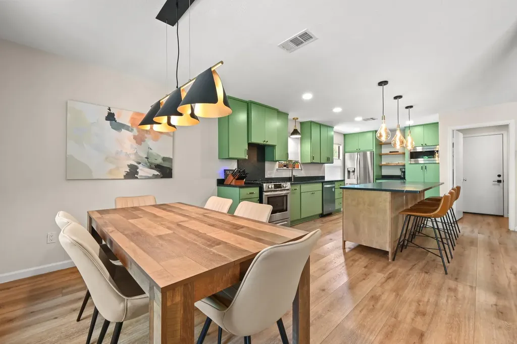 9706 Woodshire Drive Austin TX 78748
