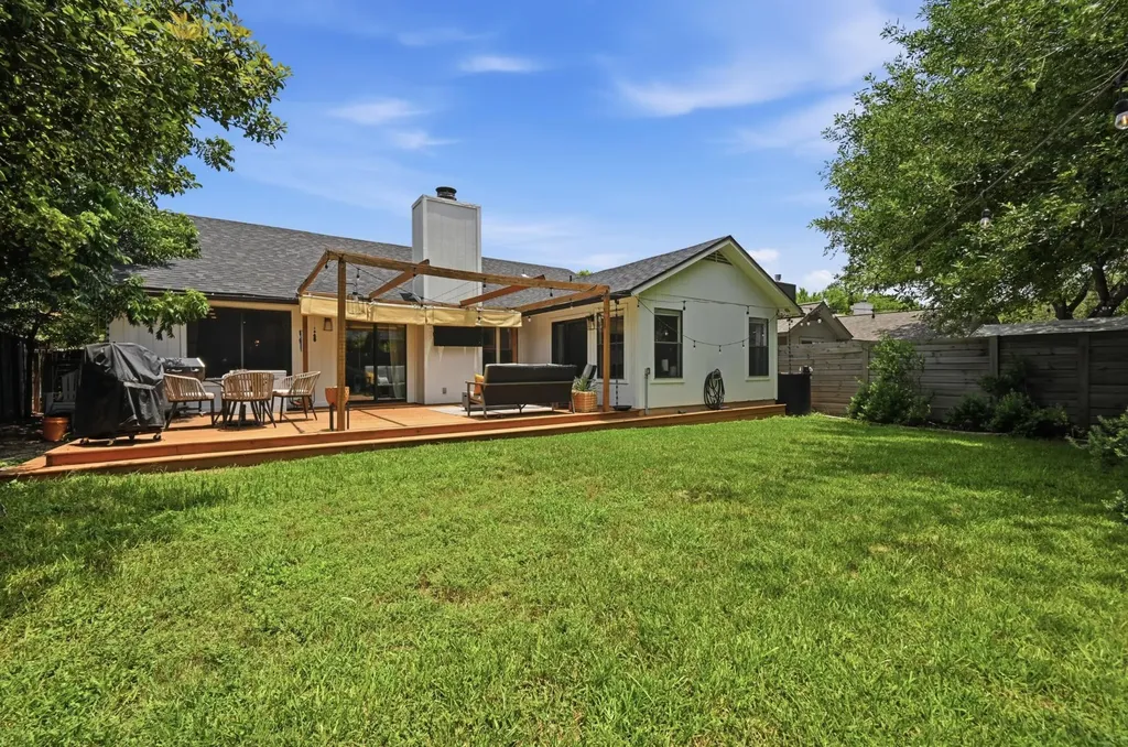 9706 Woodshire Drive Austin TX 78748