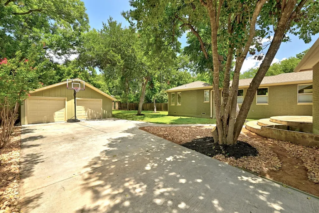 3804 Avenue G Austin TX 78751