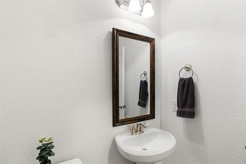 3400 Venezia View Leander TX 78641