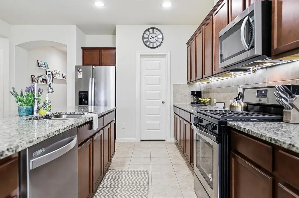 158 Fern Drive Buda TX 78610