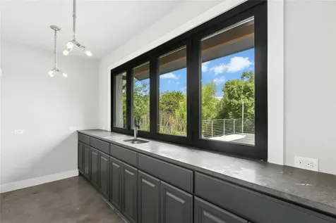 508 Woodside Terrace Austin TX 78738