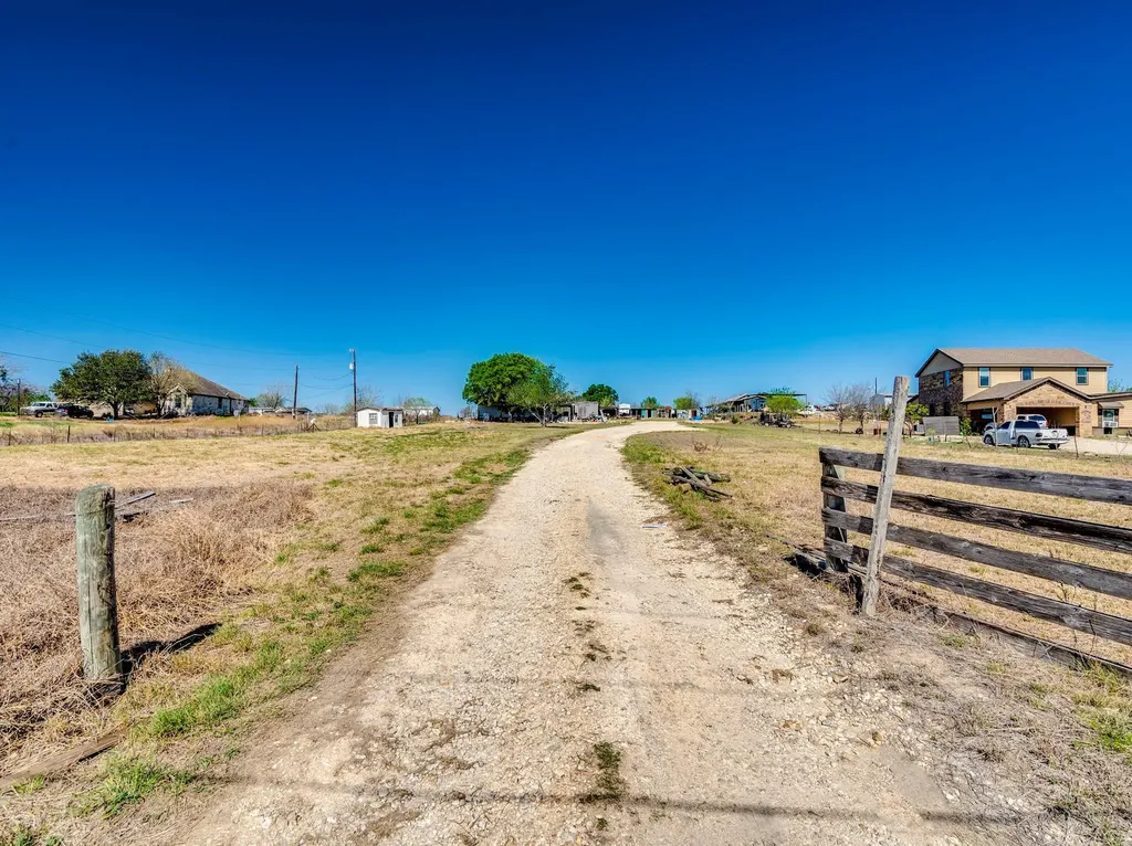 251 Twisted Creek Kyle TX 78640