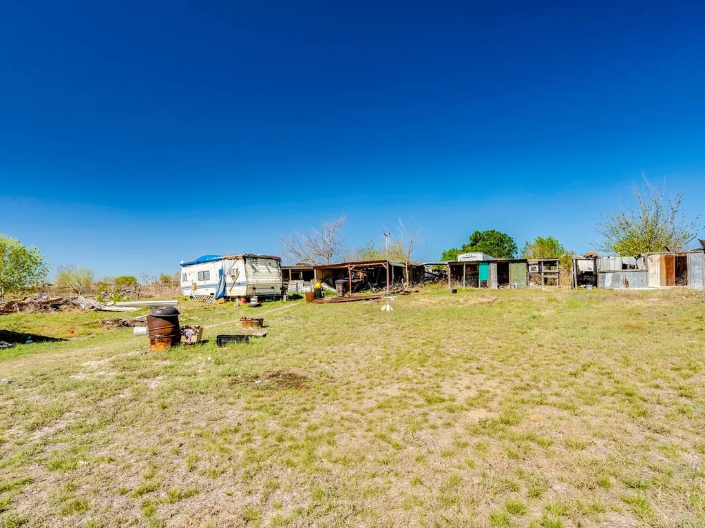 251 Twisted Creek Kyle TX 78640