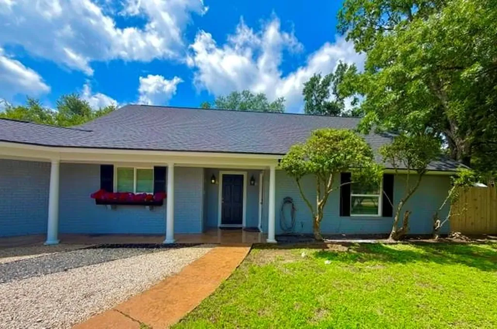 7303 Whispering Creek Circle Austin TX 78736