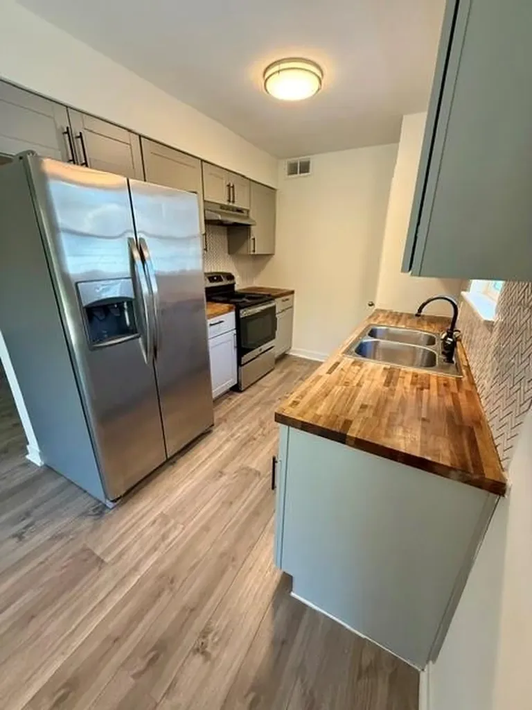 7303 Whispering Creek Circle Austin TX 78736