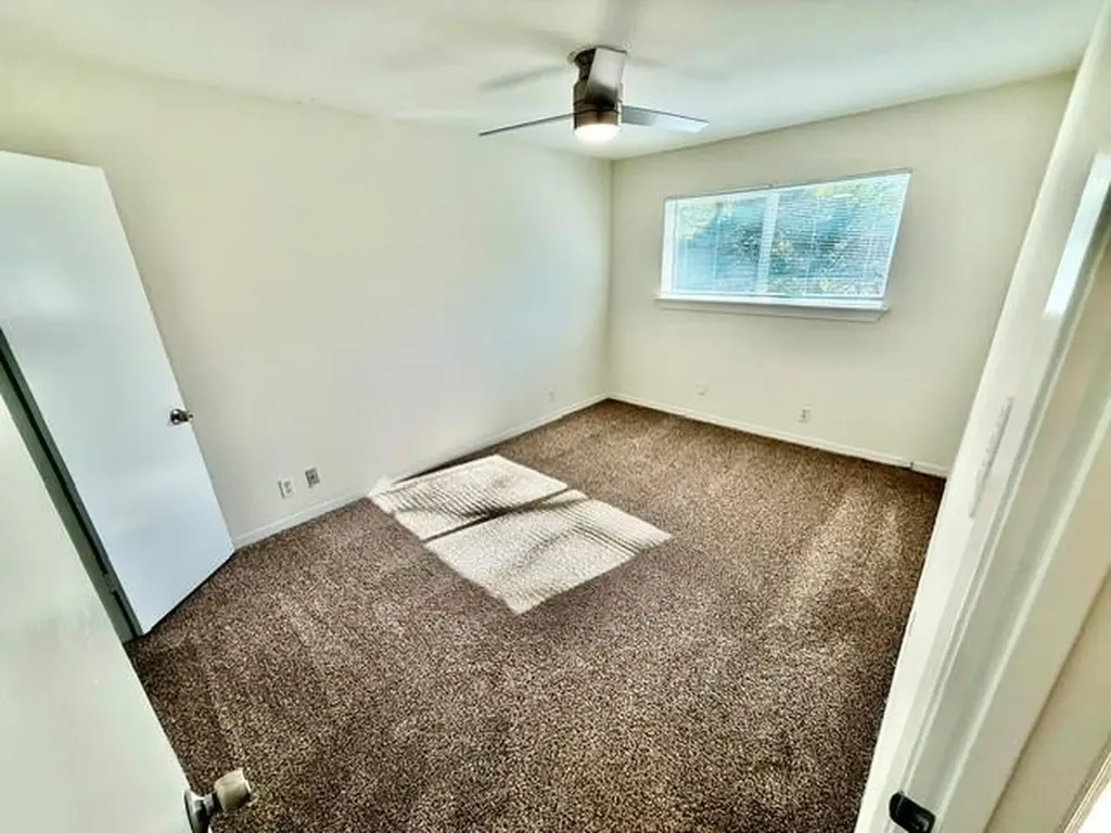 7303 Whispering Creek Circle Austin TX 78736