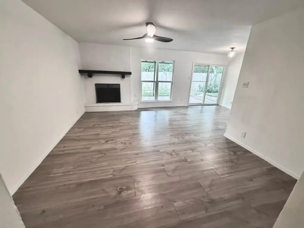 7303 Whispering Creek Circle Austin TX 78736