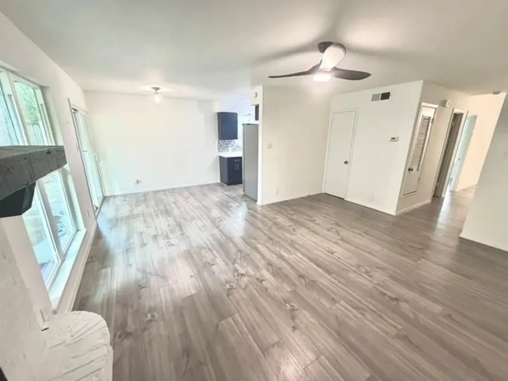 7303 Whispering Creek Circle Austin TX 78736