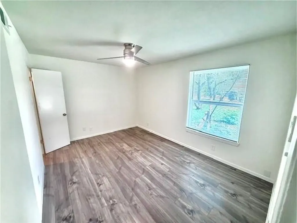 7303 Whispering Creek Circle Austin TX 78736