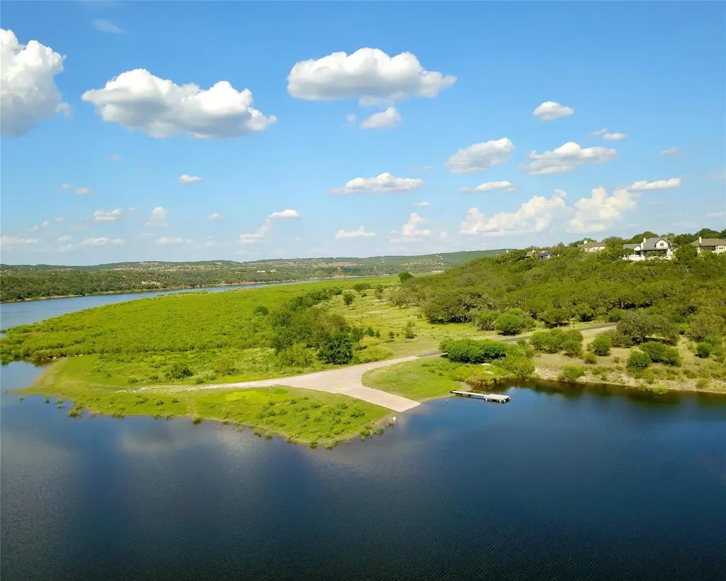 637 Wesley Ridge Drive Spicewood TX 78669