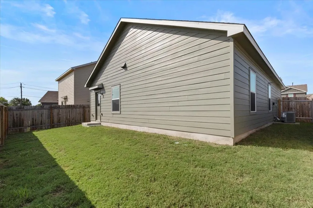 14320 Tordillo Drive Elgin TX 78621