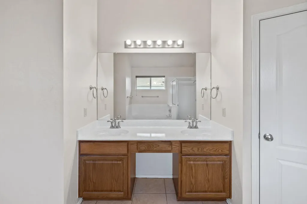 12901 Partridge Bend Drive Austin TX 78729