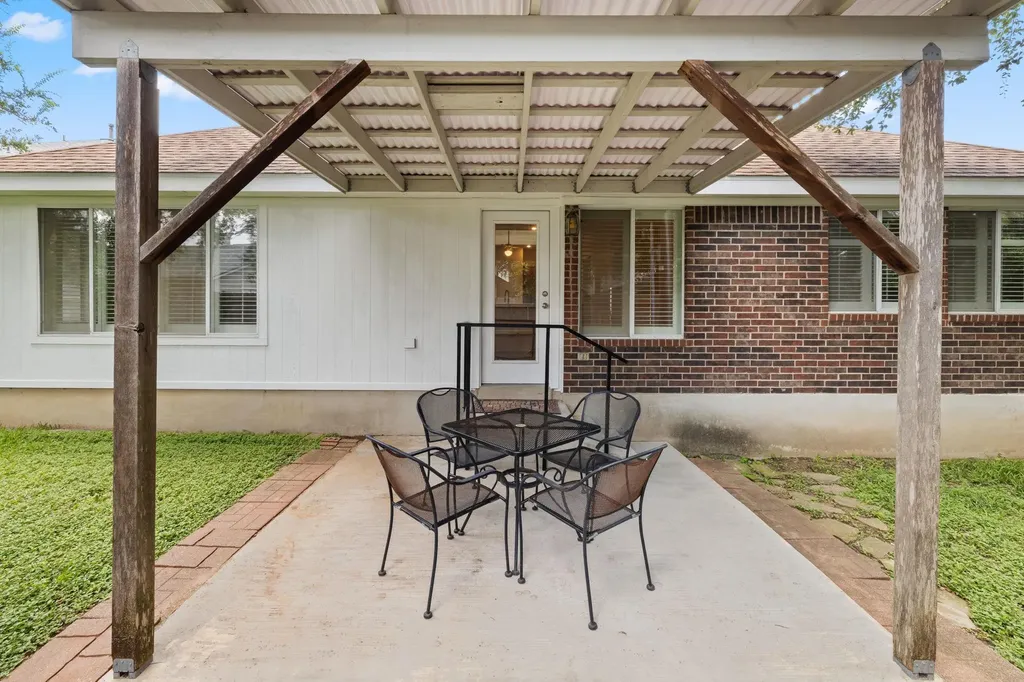 12901 Partridge Bend Drive Austin TX 78729