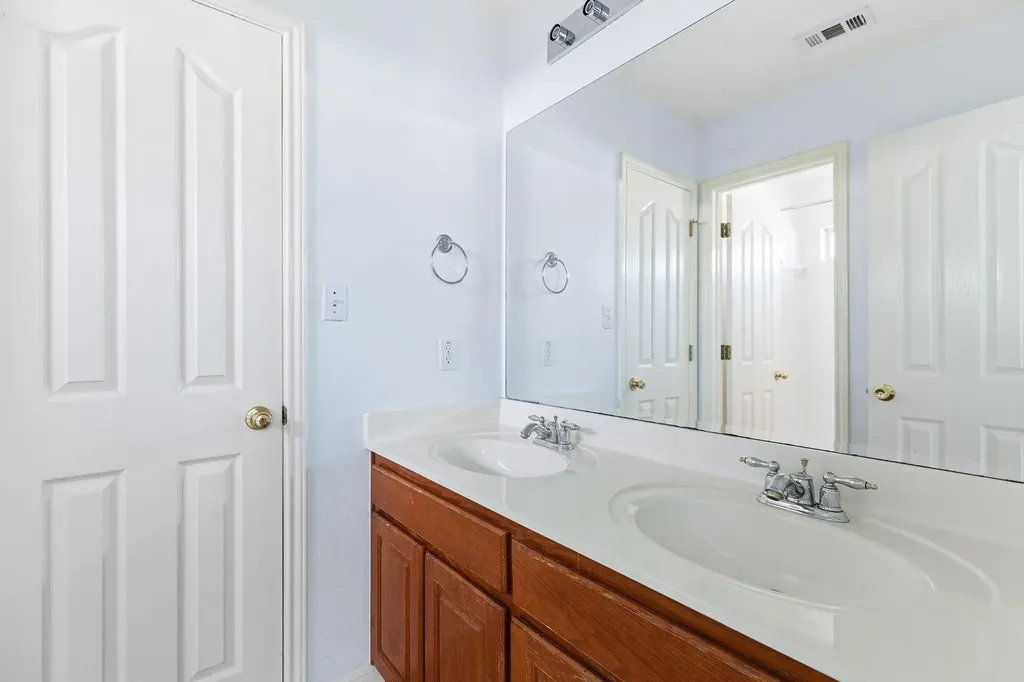 2944 Clinton Place Round Rock TX 78665