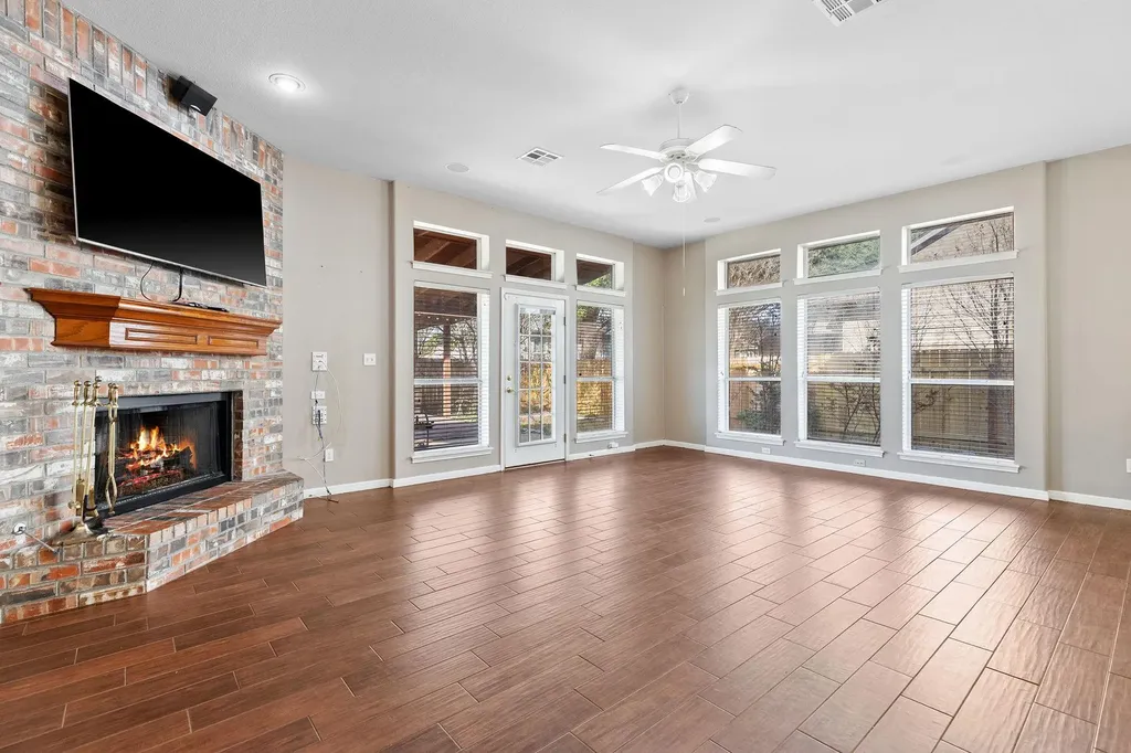 2944 Clinton Place Round Rock TX 78665