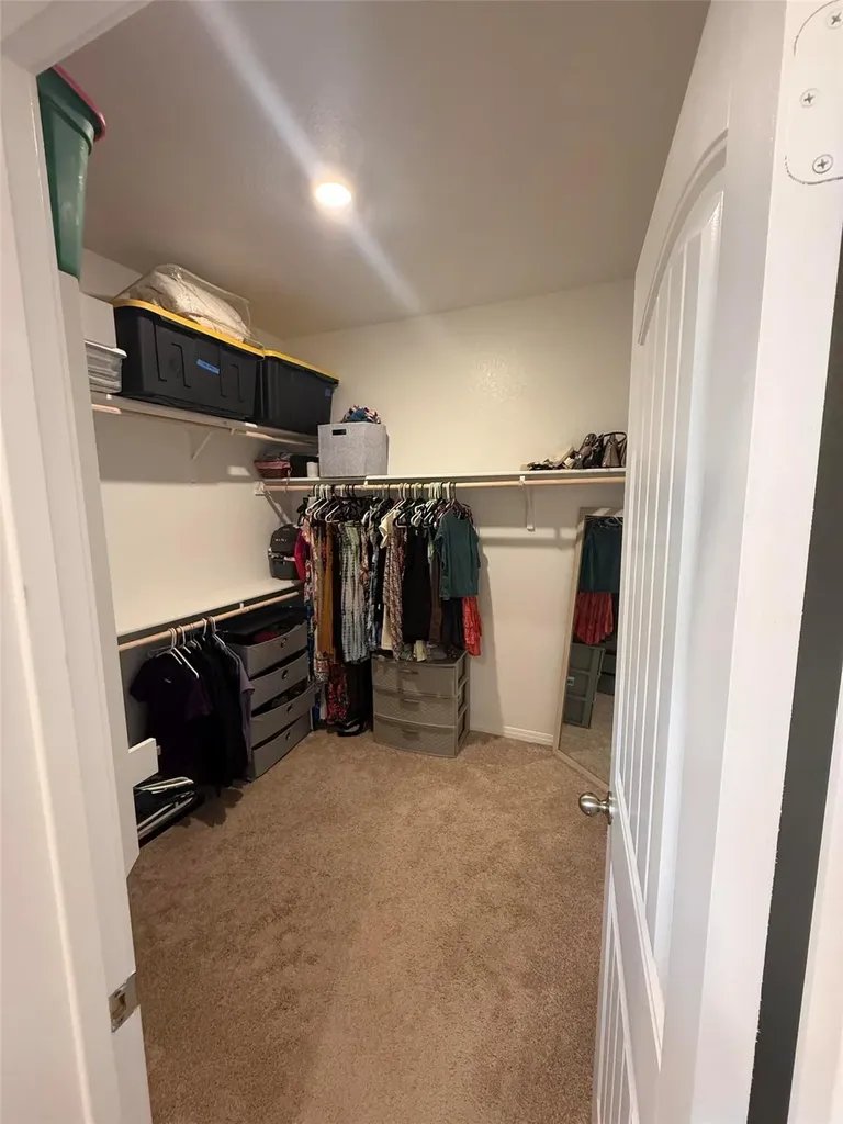 813 Cade Cove Georgetown TX 78626