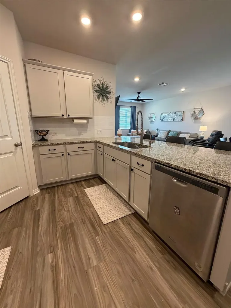 813 Cade Cove Georgetown TX 78626