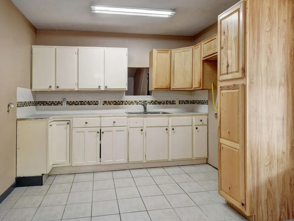 176 Lacy Drive Elgin TX 78621