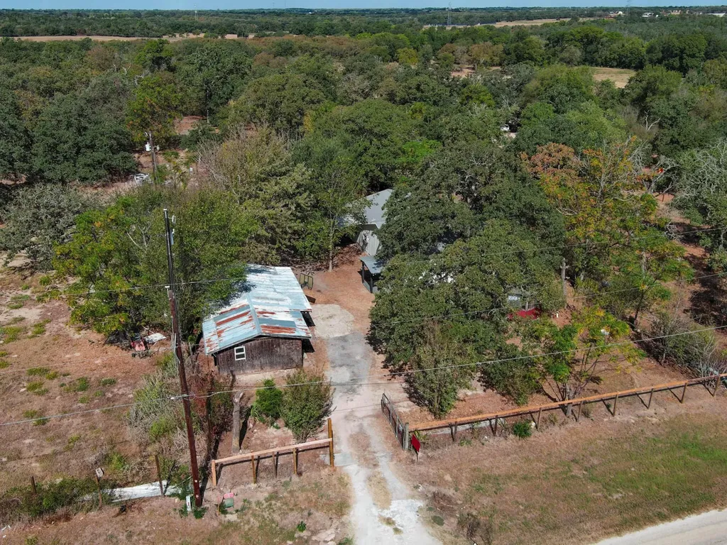 176 Lacy Drive Elgin TX 78621