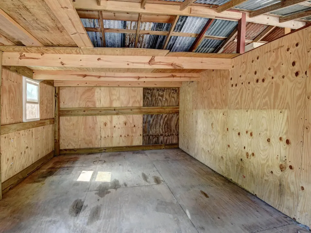 176 Lacy Drive Elgin TX 78621