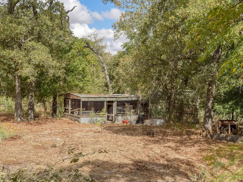 176 Lacy Drive Elgin TX 78621