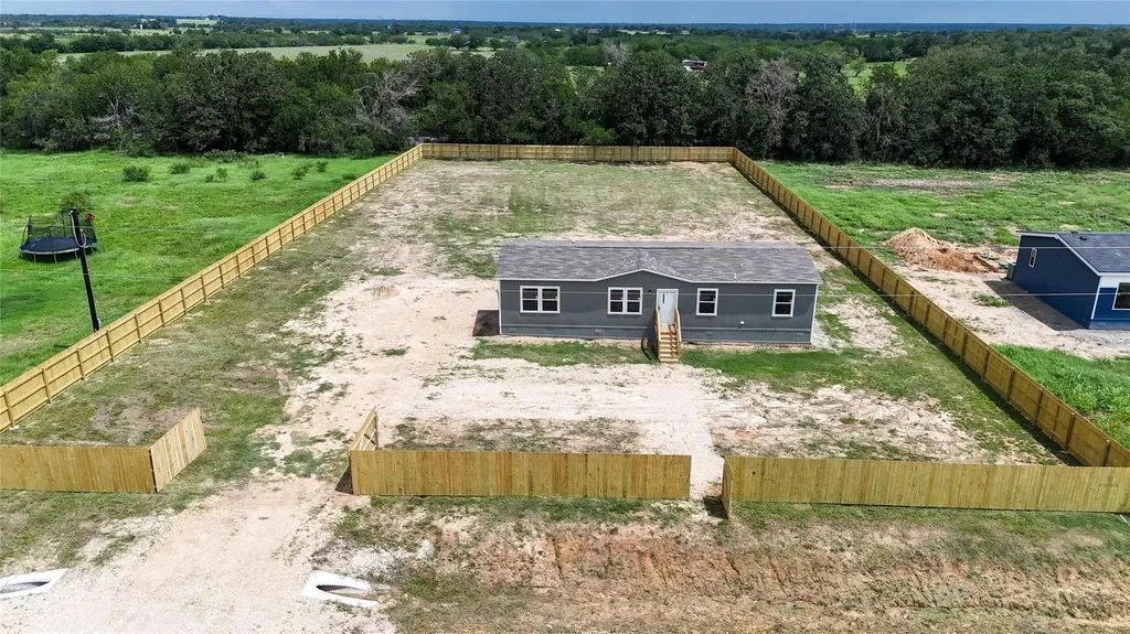 161 Azalea Court Dale TX 78616