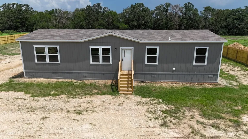 161 Azalea Court Dale TX 78616