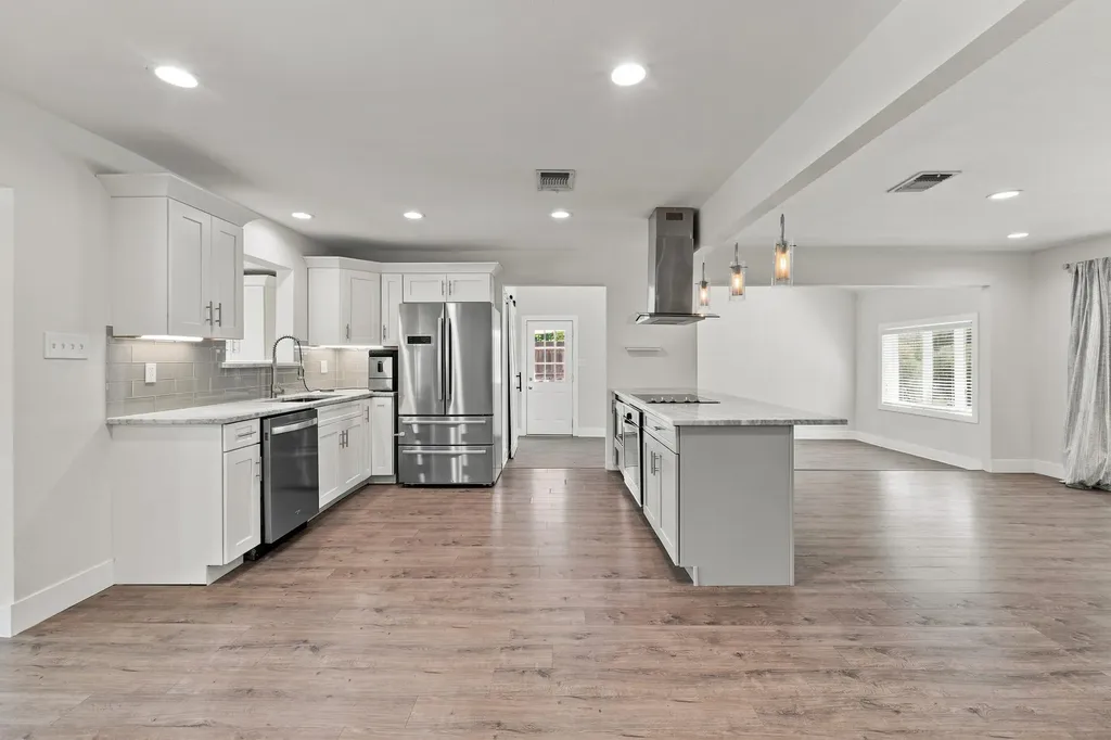 6706 Isabelle Drive Austin TX 78752