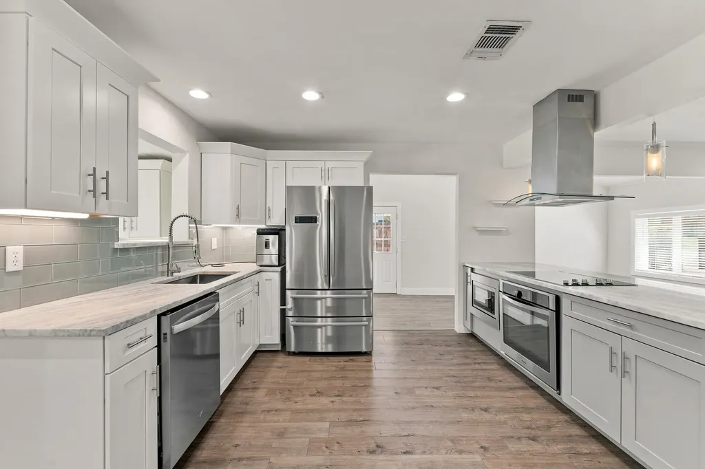 6706 Isabelle Drive Austin TX 78752