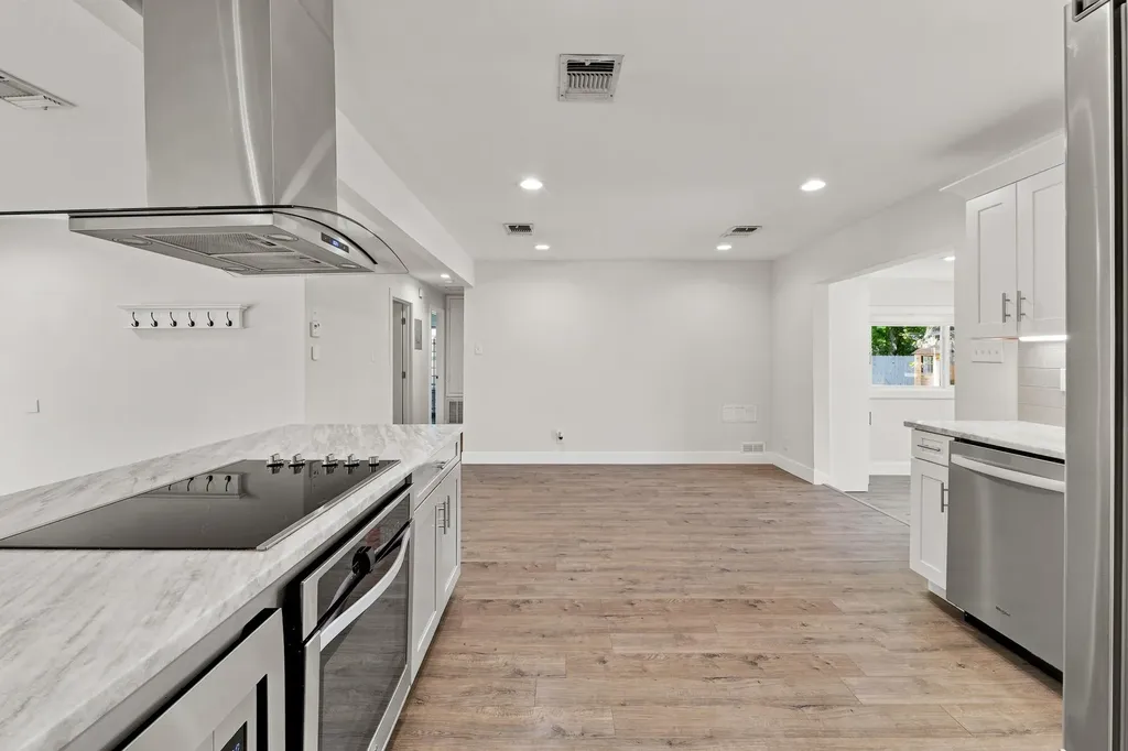 6706 Isabelle Drive Austin TX 78752