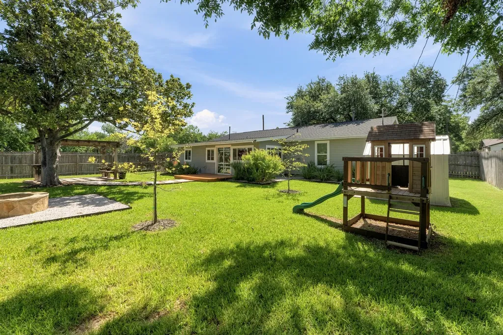 6706 Isabelle Drive Austin TX 78752
