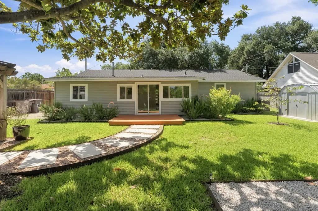 6706 Isabelle Drive Austin TX 78752