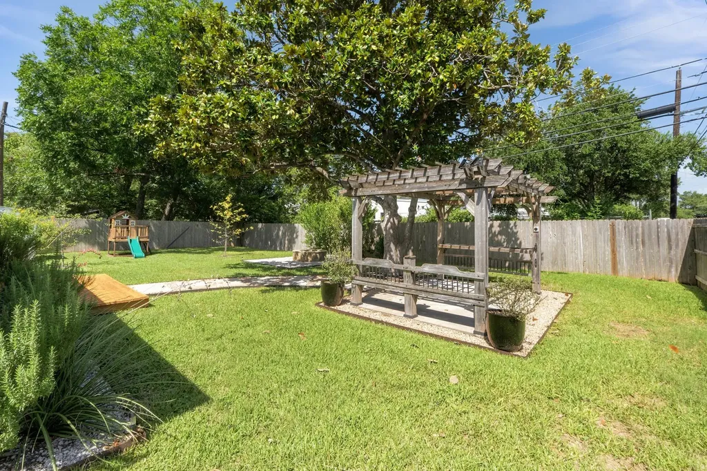 6706 Isabelle Drive Austin TX 78752