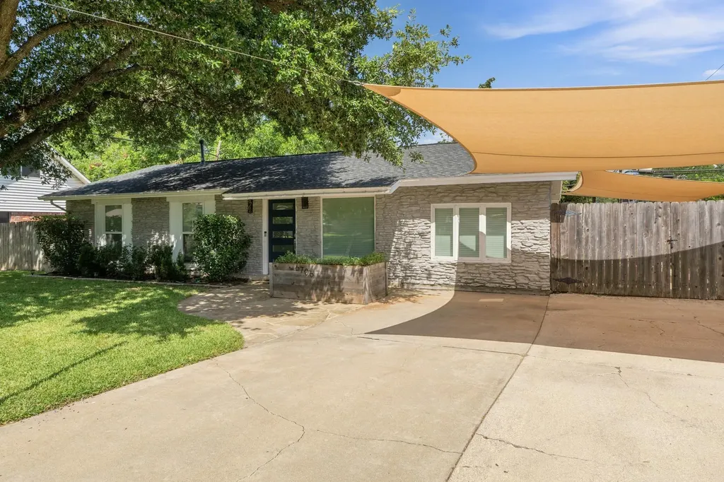 6706 Isabelle Drive Austin TX 78752
