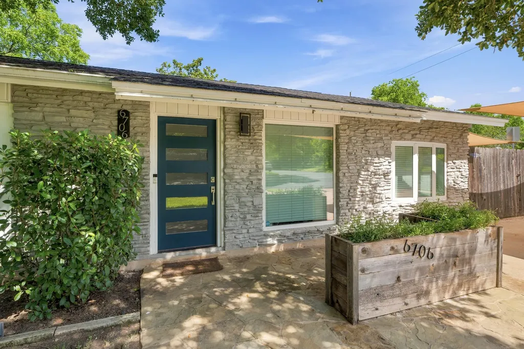 6706 Isabelle Drive Austin TX 78752