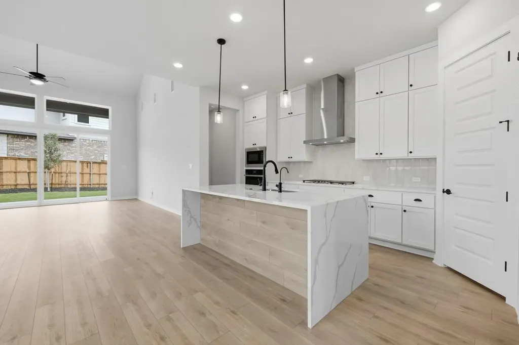 111 Sacred Fig Road Dripping Springs TX 78620