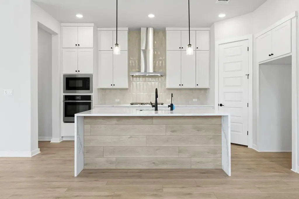 111 Sacred Fig Road Dripping Springs TX 78620