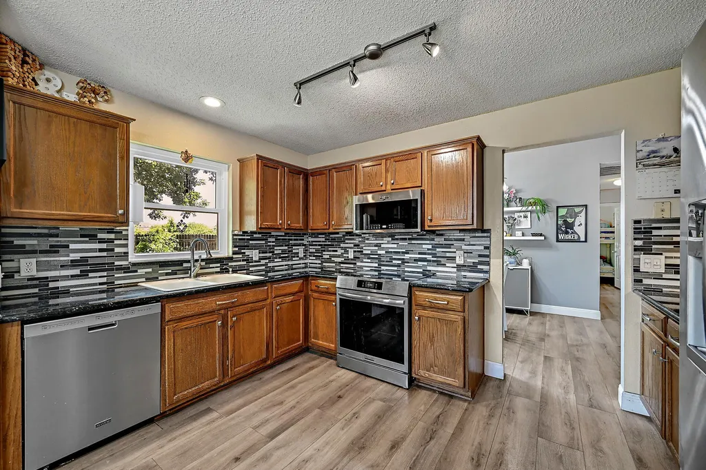 502 Dusty Leather Court Pflugerville TX 78660