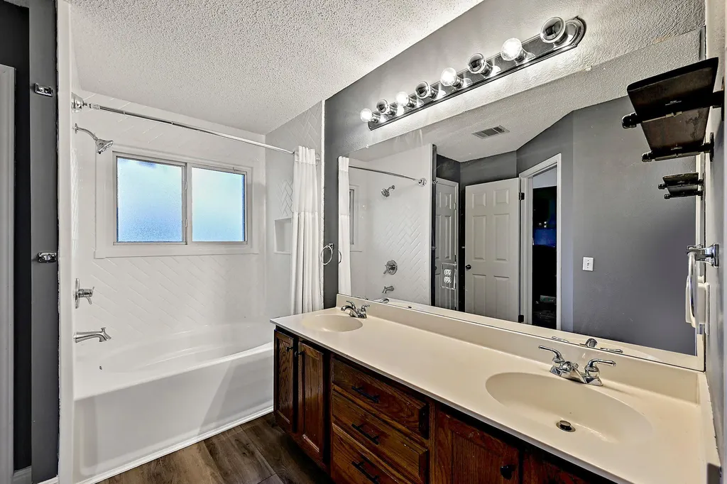 502 Dusty Leather Court Pflugerville TX 78660
