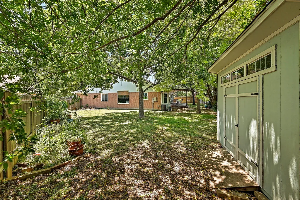 502 Dusty Leather Court Pflugerville TX 78660
